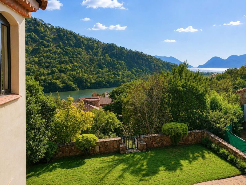 French Villa Estate D'Afrique – Exclusive Riverview Luxury - Photo 4