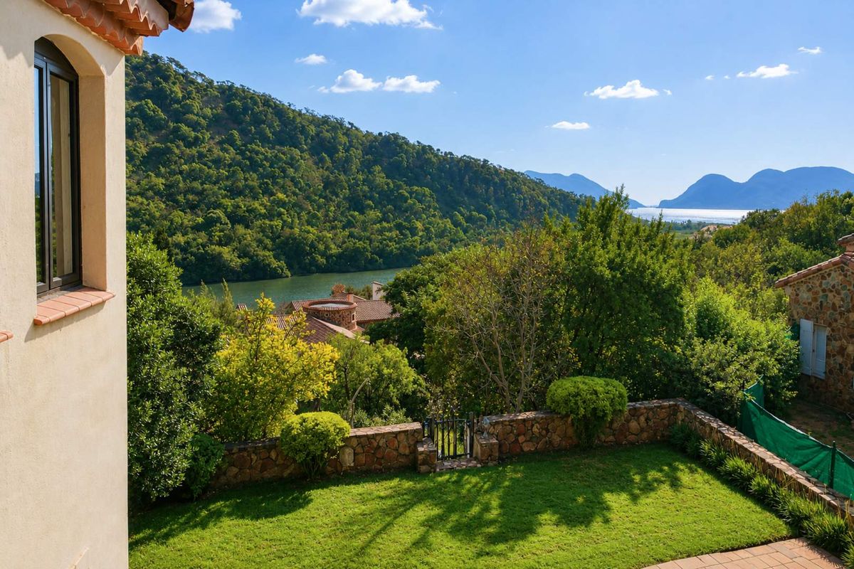 French Villa Estate D'Afrique – Exclusive Riverview Luxury - Photo 4