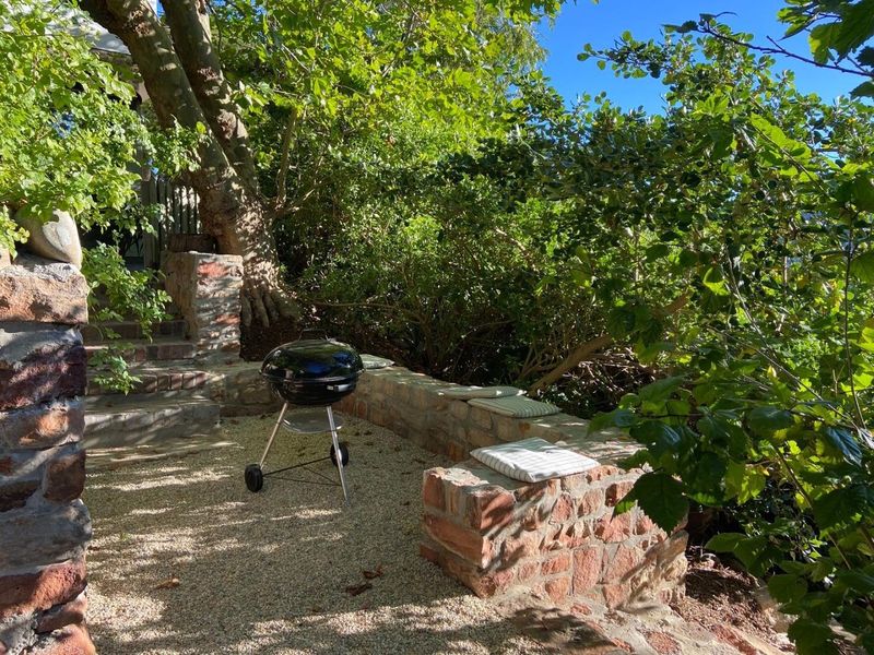 Spacious Garden Sanctuary with Winter Sun | Fully Serviced Clovelly Retreat - Photo 3