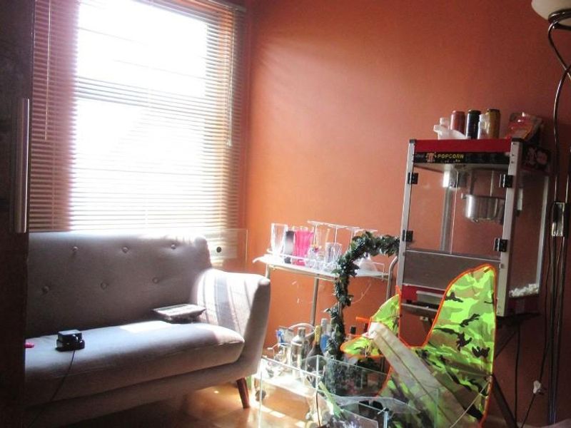 Large family home - Photo 4