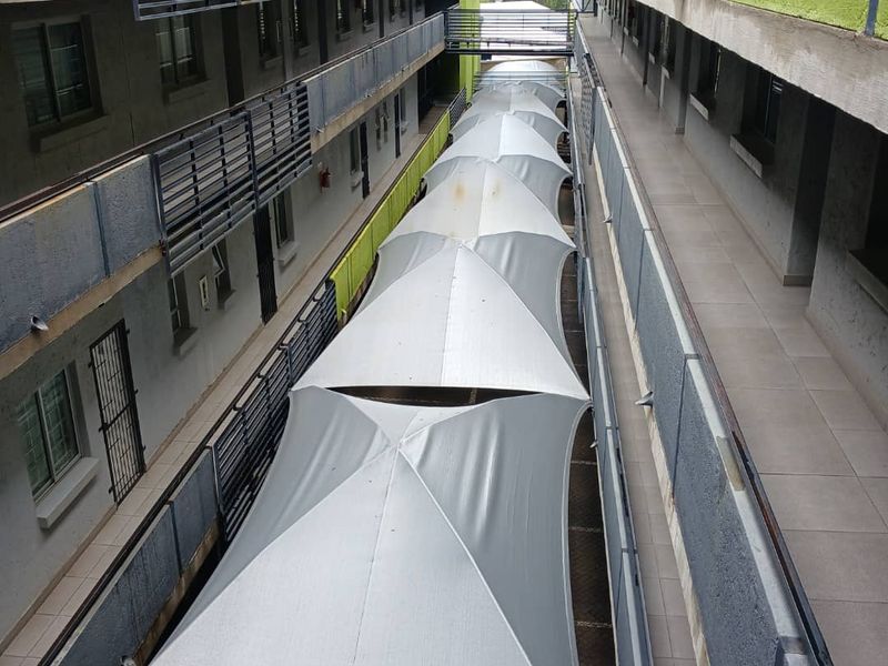 Invest Smartly: Riverport Corner Apartment Awaits! - Photo 6