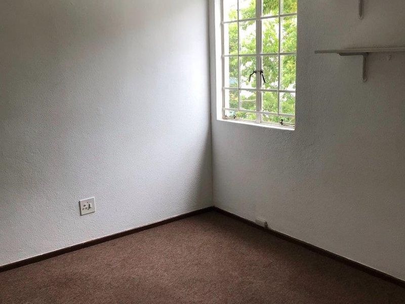 Groenkloof, 2 Bedroom for sale - Photo 9