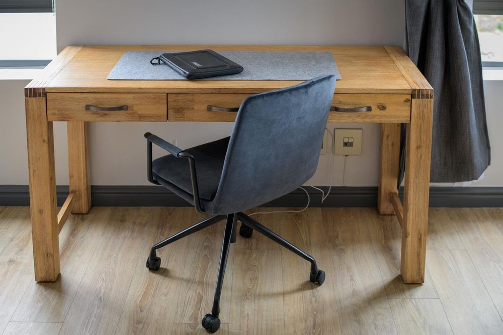 Dedicated workspace with monitor