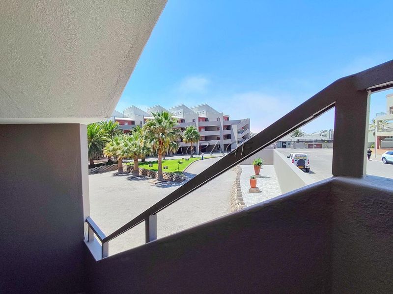 Long Beach Ext 2, Walvis Bay:  Apartment in Dolphin View is for Sale - Photo 4