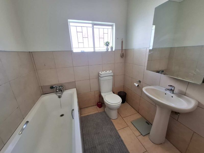 Incredible Value in Cimbebacia! - Photo 9