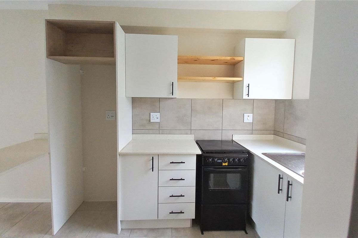 FOR RENT  |  Hillcrest  |  Kings Gate Estate  |  2 Bedroom Duplex - Photo 3