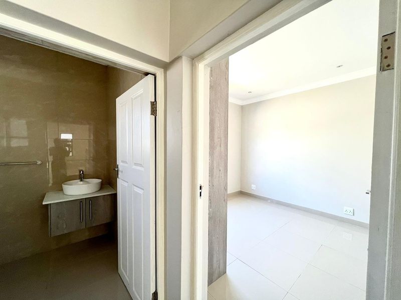 4-Bedroom Duet House for Sale in Zambezi Manor Lifestyle Estate - Photo 8