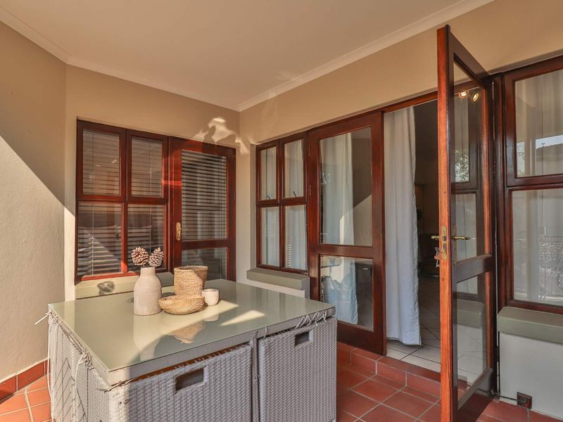 Lovely 2 bedroom, 2 bathroom available for sale in Bryanston - Photo 10