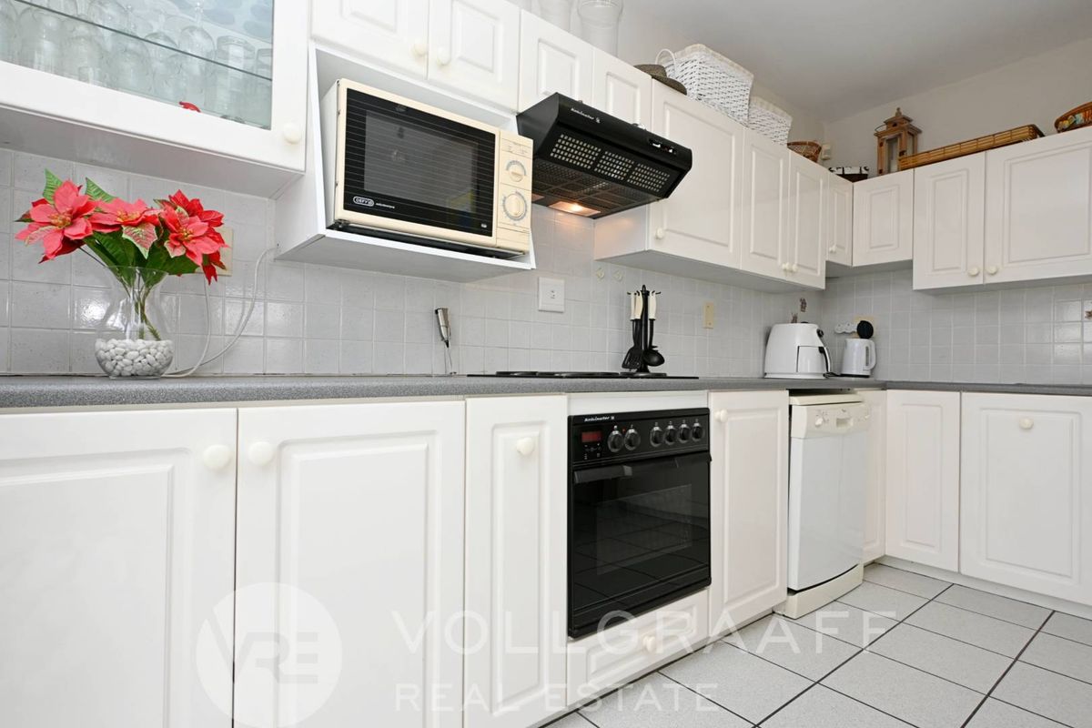 4 Bedroom Townhouse for Sale in Swakopmund Town Centre - Photo 3