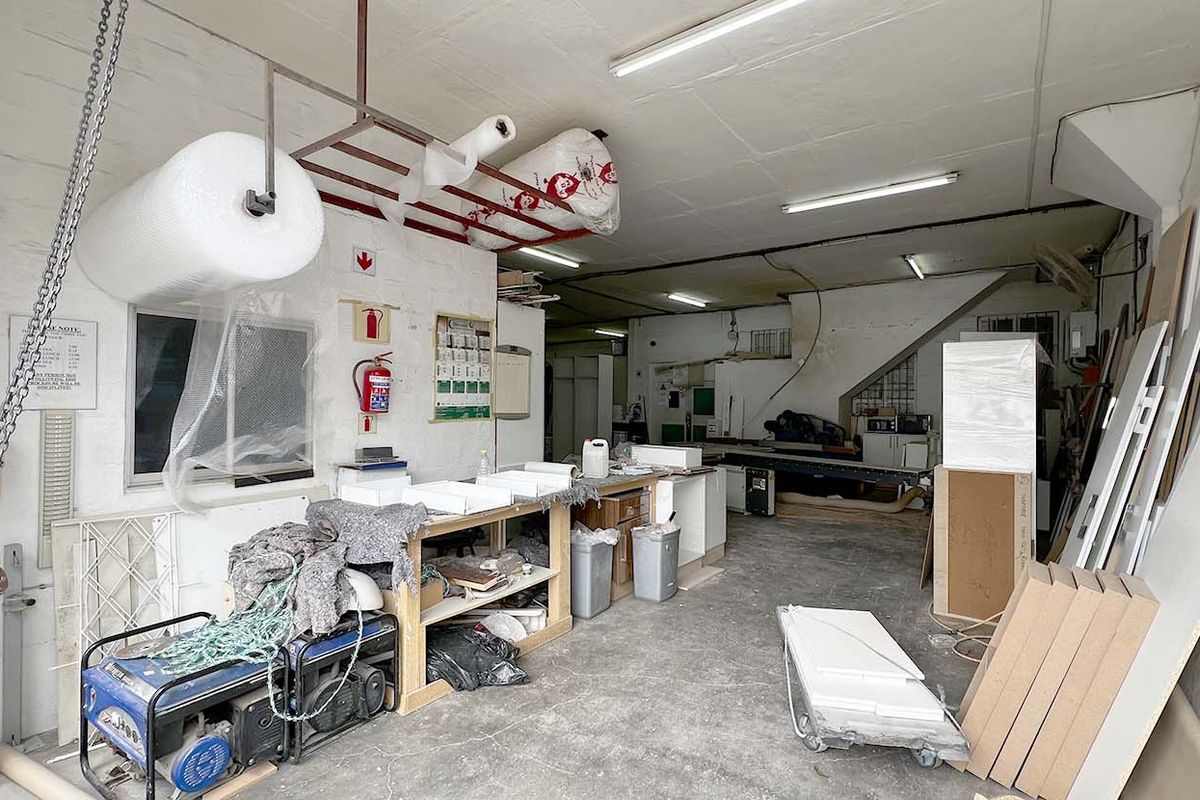 Industrial For Sale in Glen Anil - Photo 2