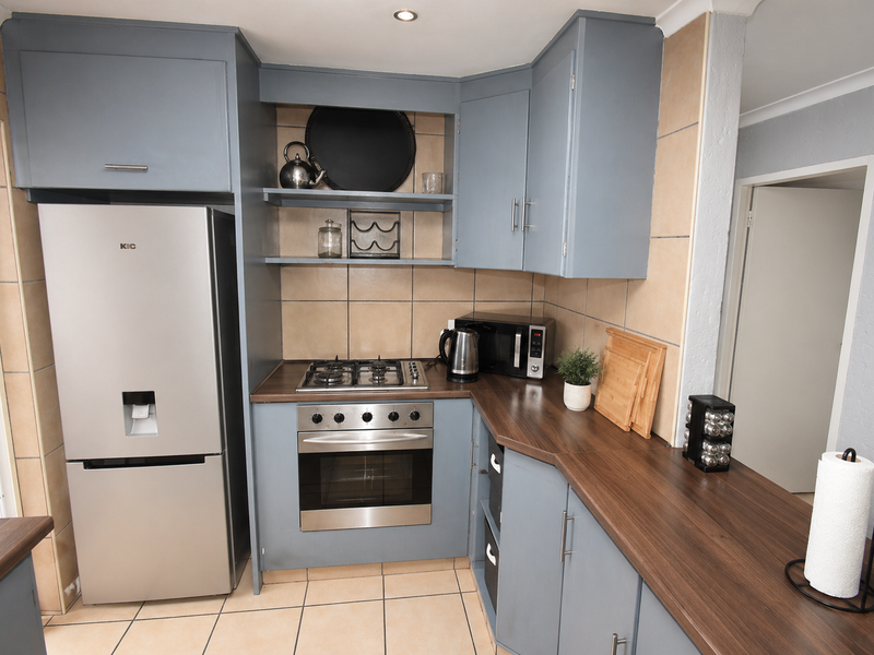 Modern Simplex Townhouse - Photo 10