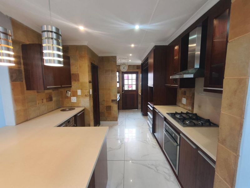 3 Bedroom, 2 Bathroom Cluster for Rent in Newmarket Park - Photo 9