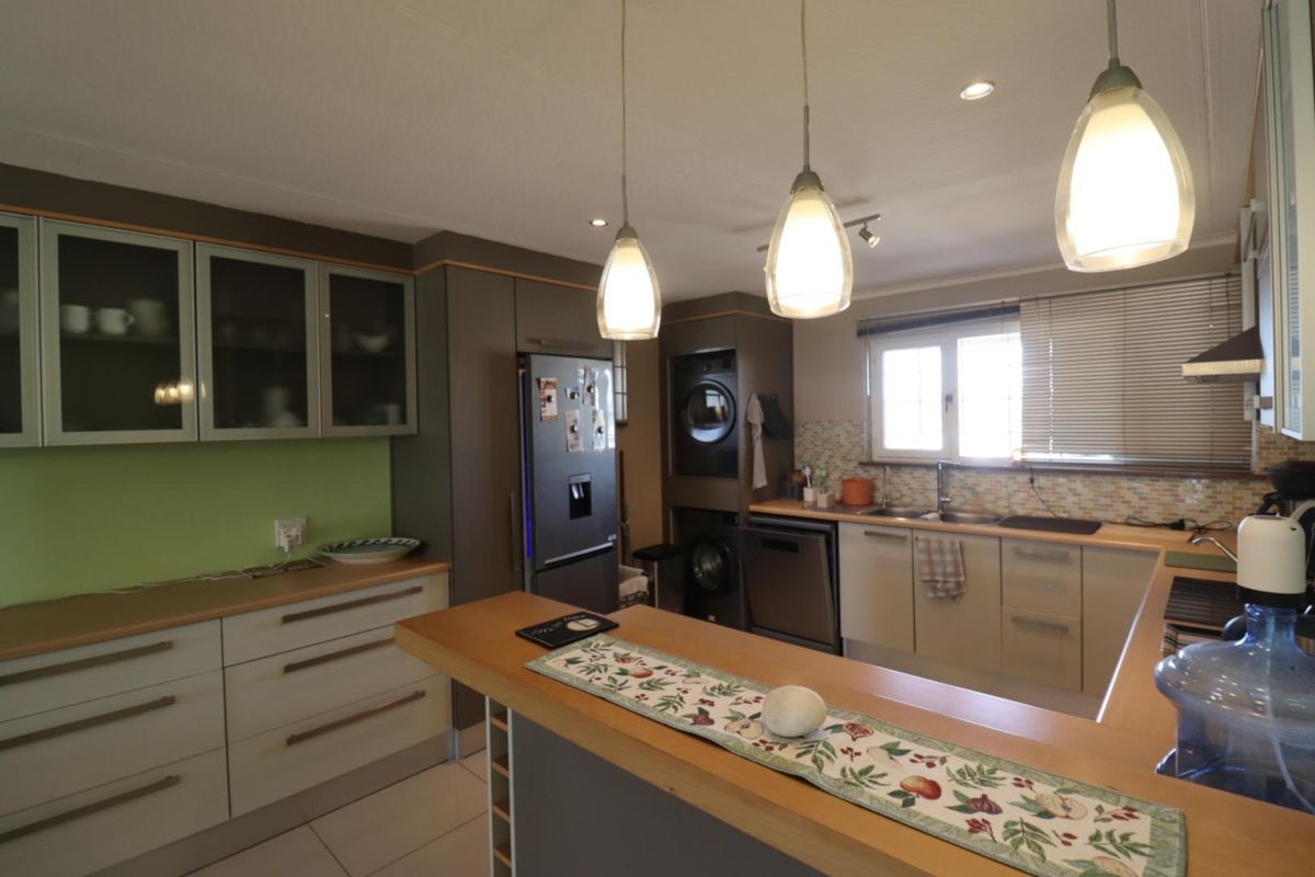 2 Bedroom Affordable Townhouse for Sale in Swakopmund Kramersdorf - Photo 4