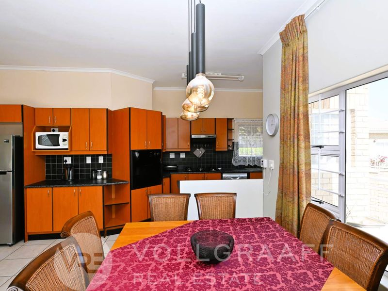 Three Bedroom Townhouse for Sale - Vogelstrand - Photo 7