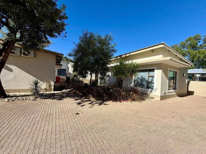 Office Space TO LET in Klein Windhoek - Photo 10