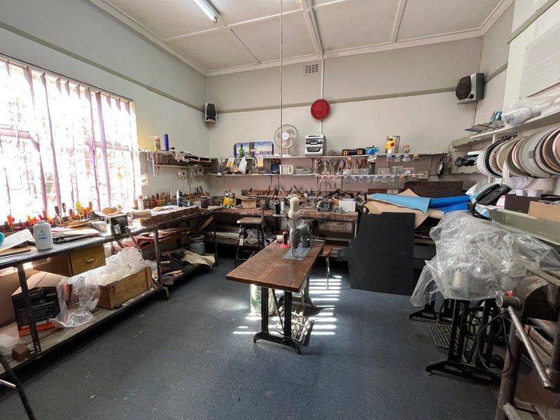 A HOME FOR YOUR BUSINESS - Photo 10