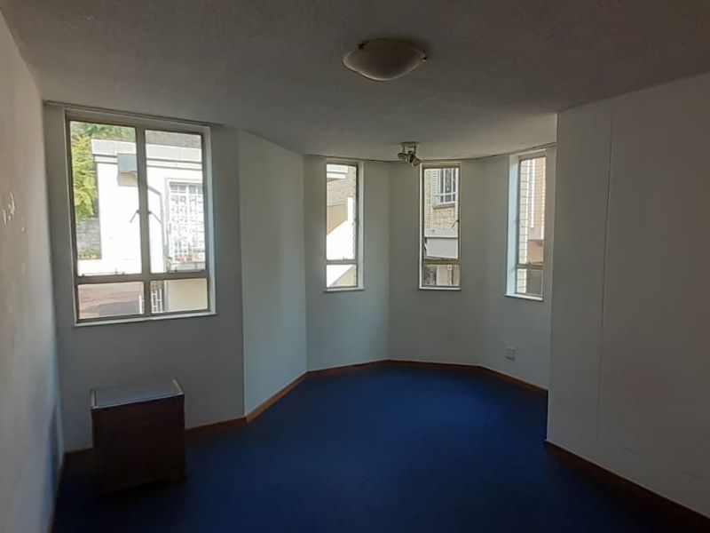 ROOM to rent in shared apartment - Photo 6