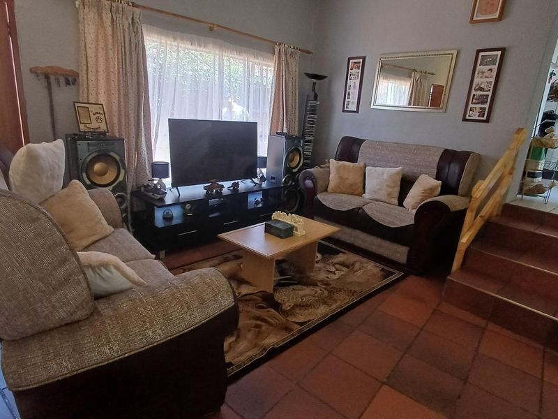 Excellent Position - Photo 2