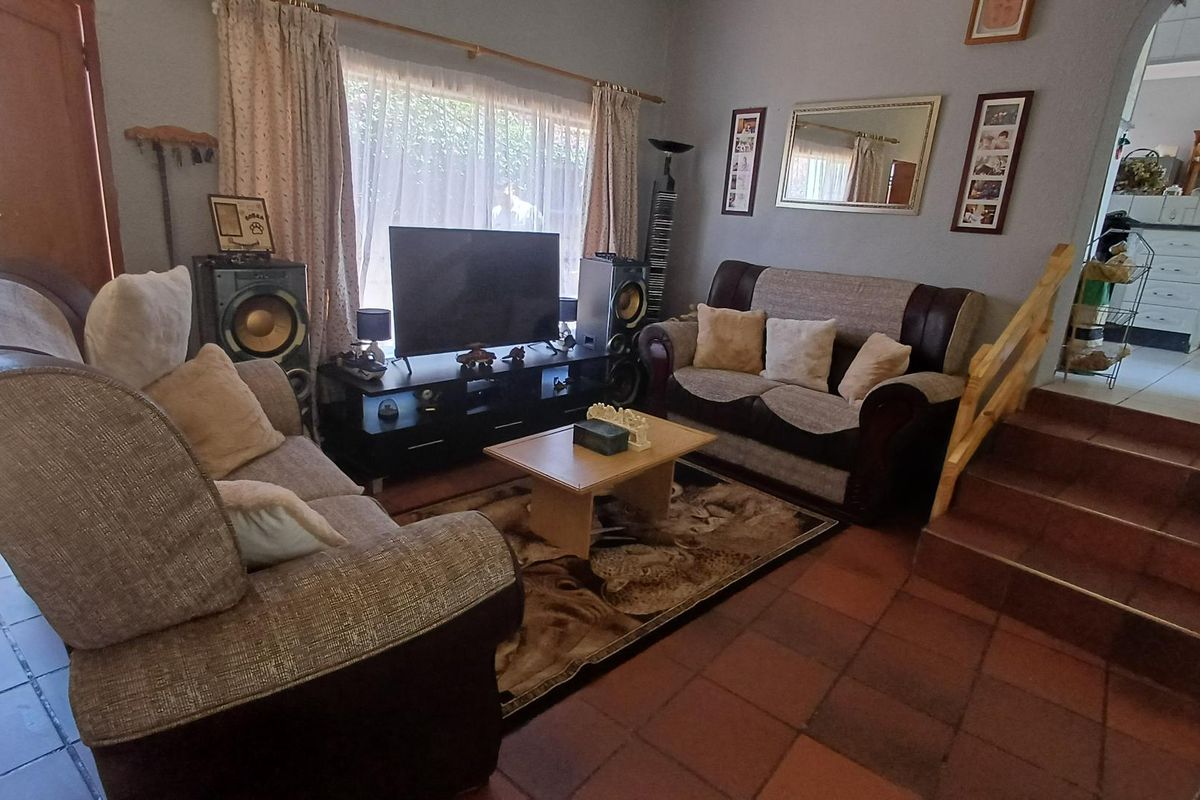 Excellent Position - Photo 2