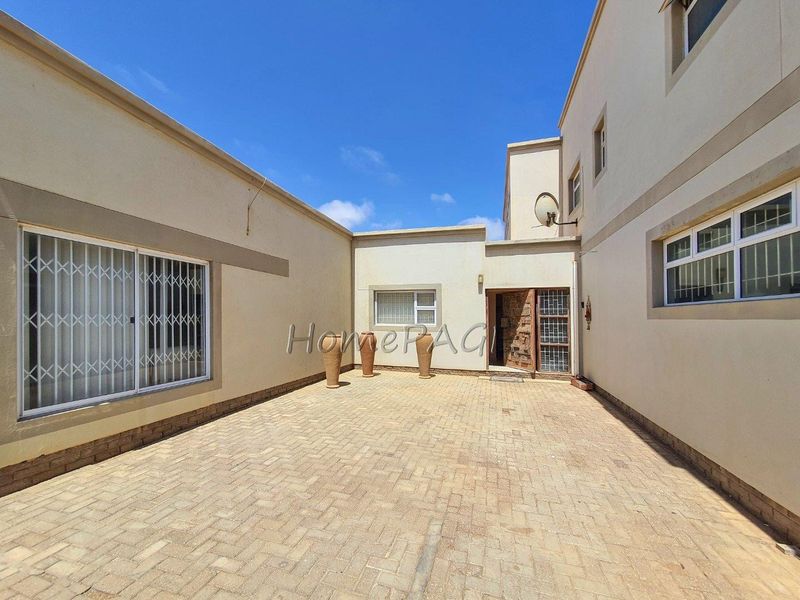 Ext 6, Henties Bay:  Home with 3 flats IN VERY GOOD AREA - Photo 9