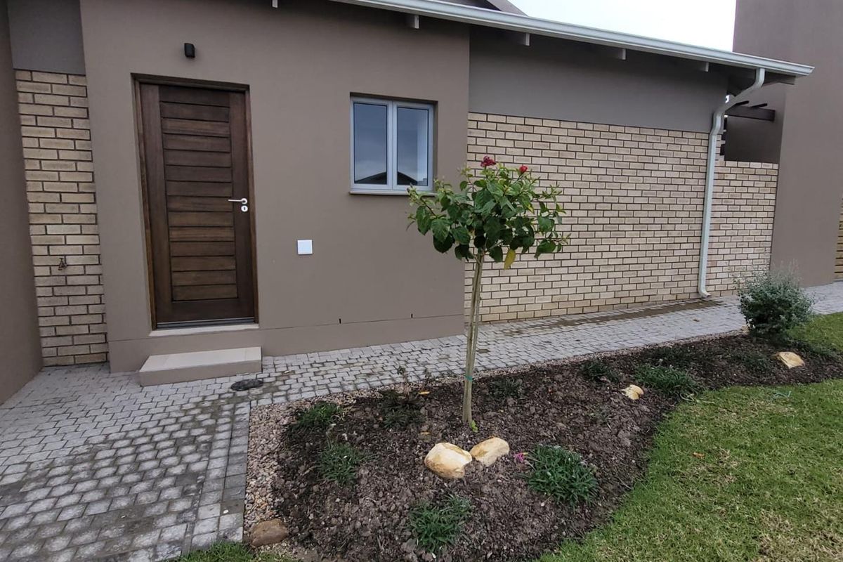 Mooikloof Country Estate 3 Bedroom House For Sale - Photo 3