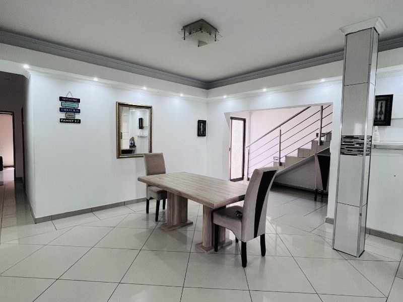 Modern 5-Bedroom Double-Storey Home For Sale in Cimbebasia | N$2,550,000 - Photo 4