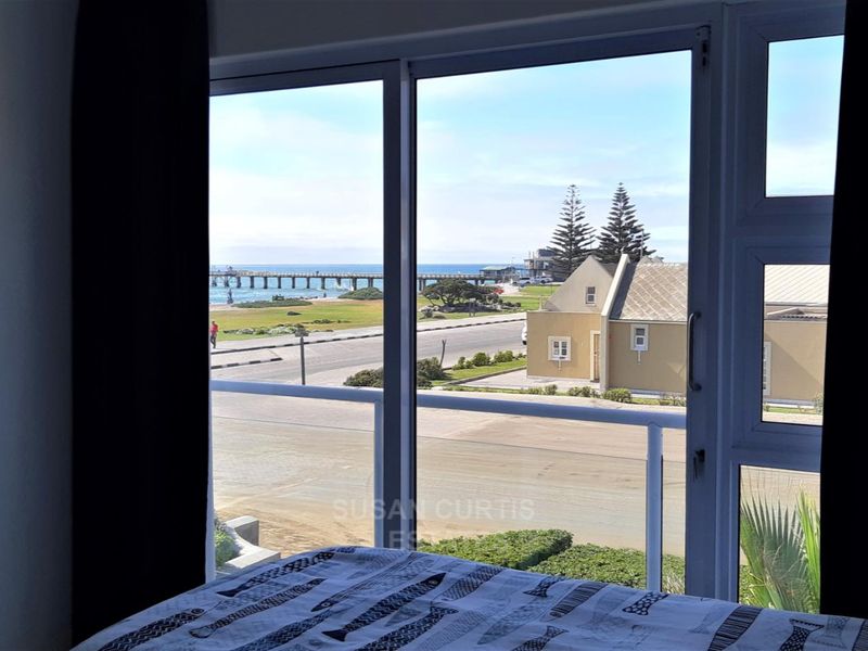 Modern Fully furnished apartment with a stunning view - Photo 10