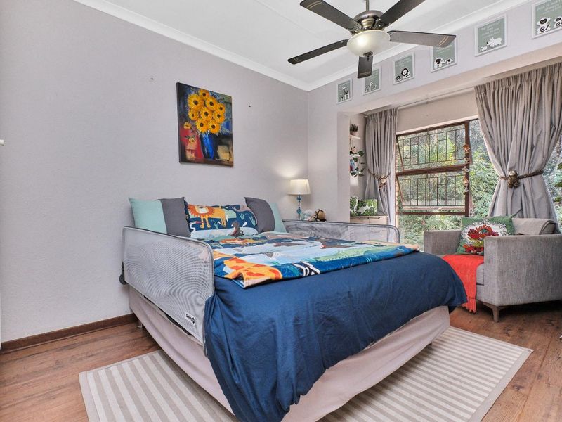 Fantastic property walking distance to the schools. - Photo 9