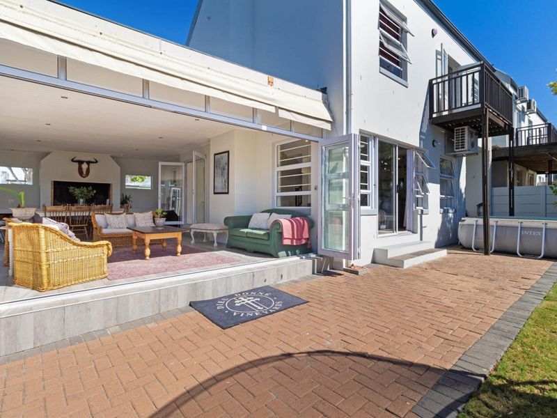 4 Bedroom Home in Arena North, Royal Ascot Estate - Photo 6