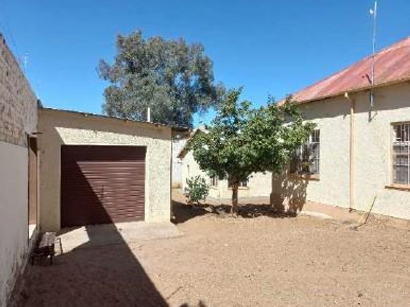 CBD - Commercial Property for Sale - Photo 4