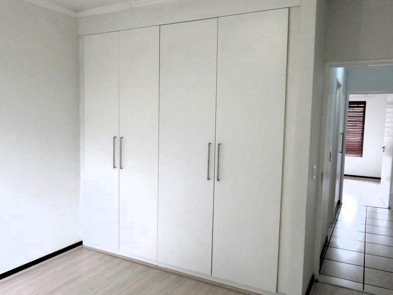 Beautiful 2 Bedroom Apartment in Excellent Estate - Photo 10