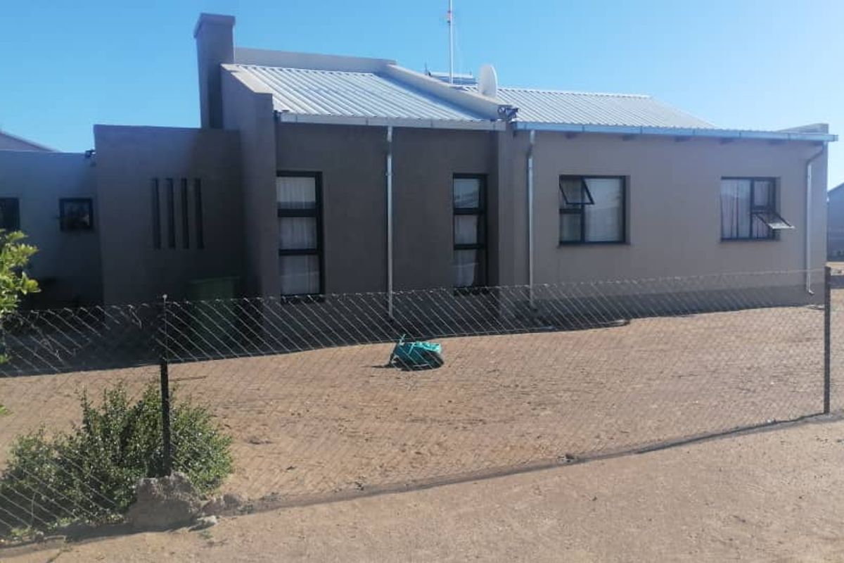 Modern House For Sale-Okahandja - Photo 5