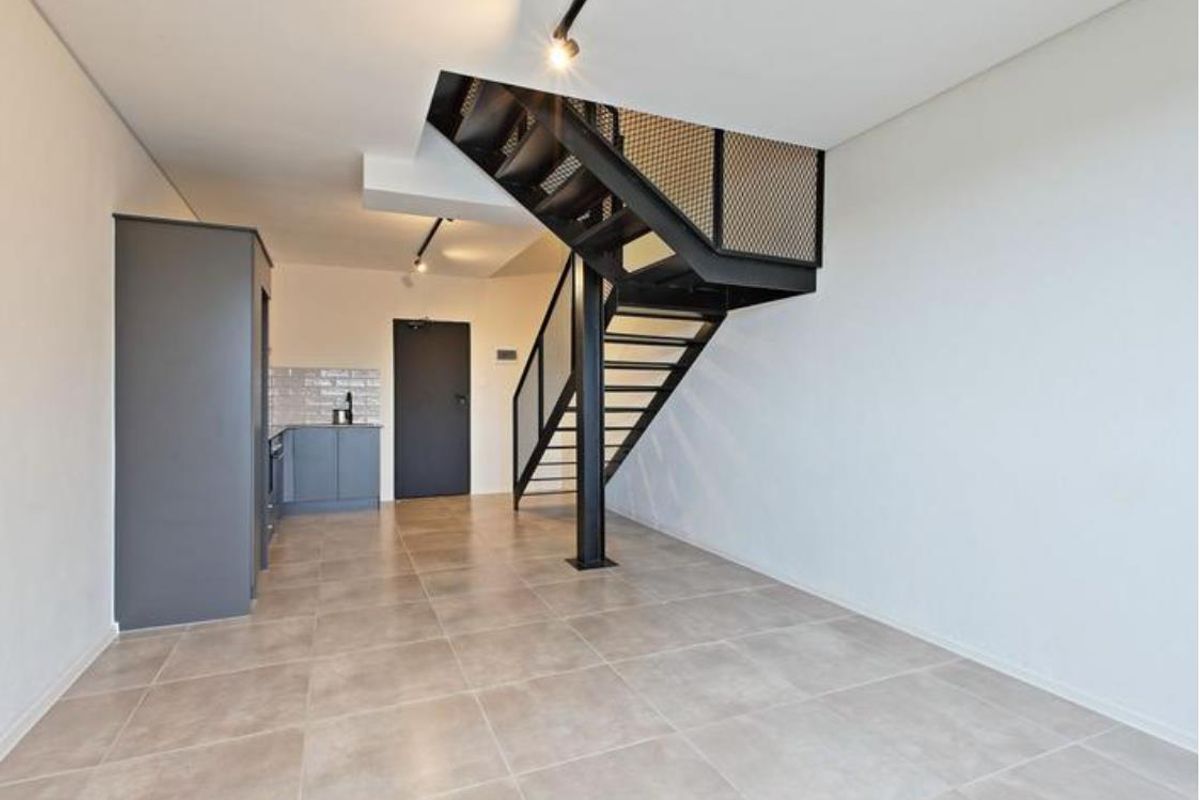 1 Bedroom Apartment for sale - Photo 2