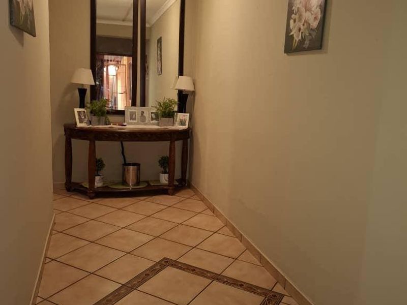 FOR SALE – Beautiful 4-Bedroom Family Home |  Pionierspark - Freestanding house with flat - Photo 6