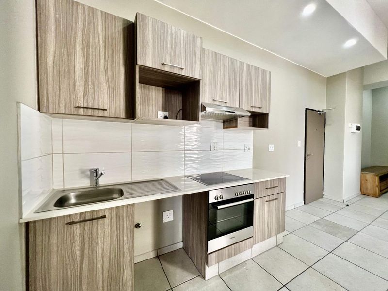 Modern Rosebank Apartment Perfect for Long-Term or Airbnb - Photo 9