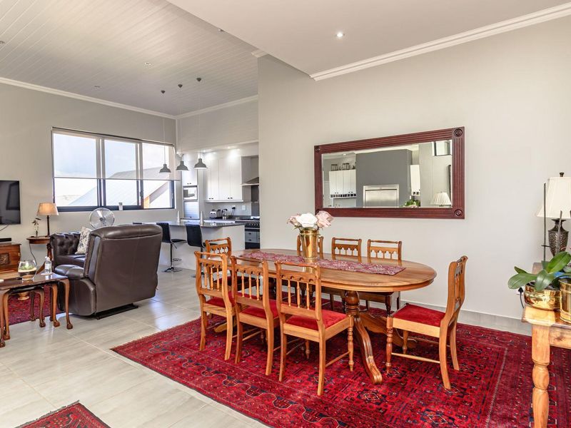 Live luxuriously in Outeniquasbosch Wildlife Estate - Photo 9