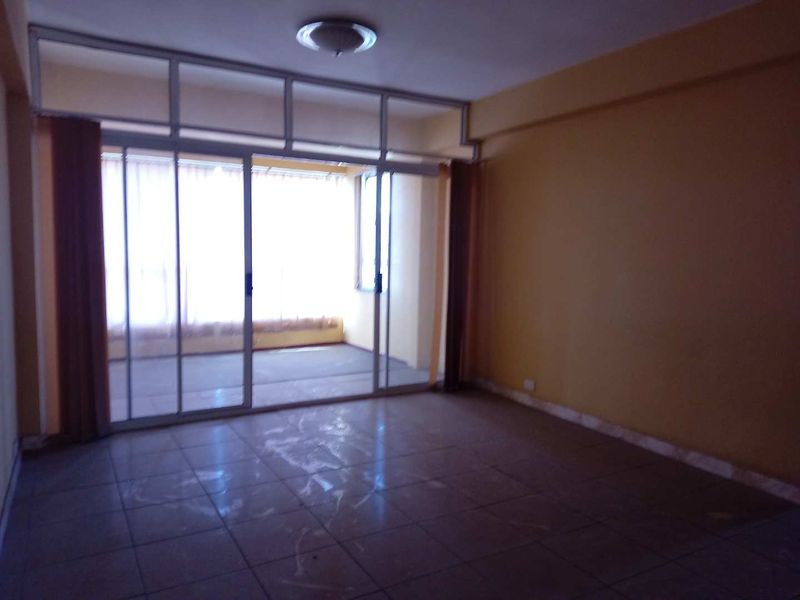 2.5 Bedroom flat in The Gables on Victoria Embankment! - Photo 7