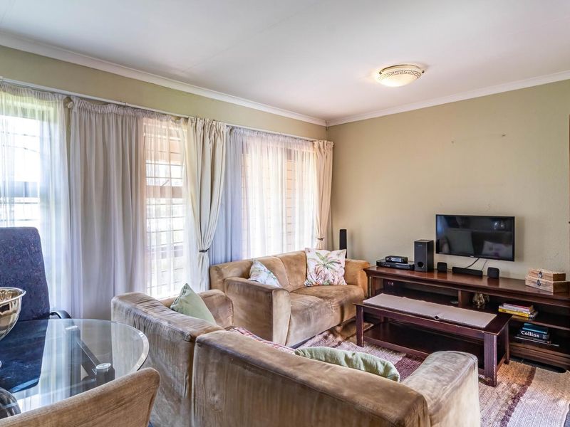 Live the Lifestyle: Renovated Ground-Floor Apartment + Braai Spot - Photo 6