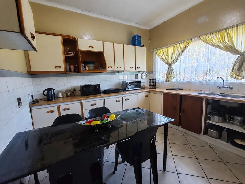 2 Hectare Small-holding with Family Home - Photo 5