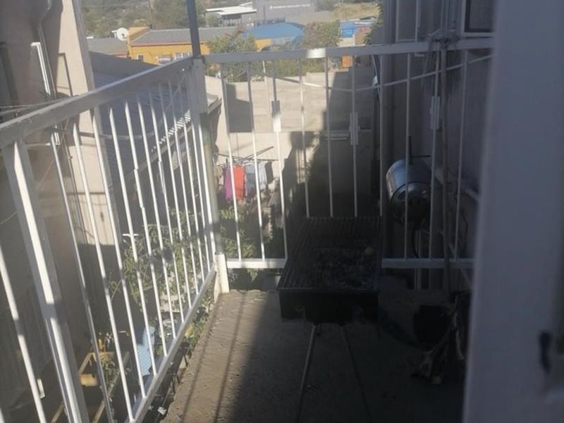 Two bedrooms flat for sale in Blueberry Court, first floor, Khomasdal, Selling Price N$760000 (cost excluded), - Photo 6