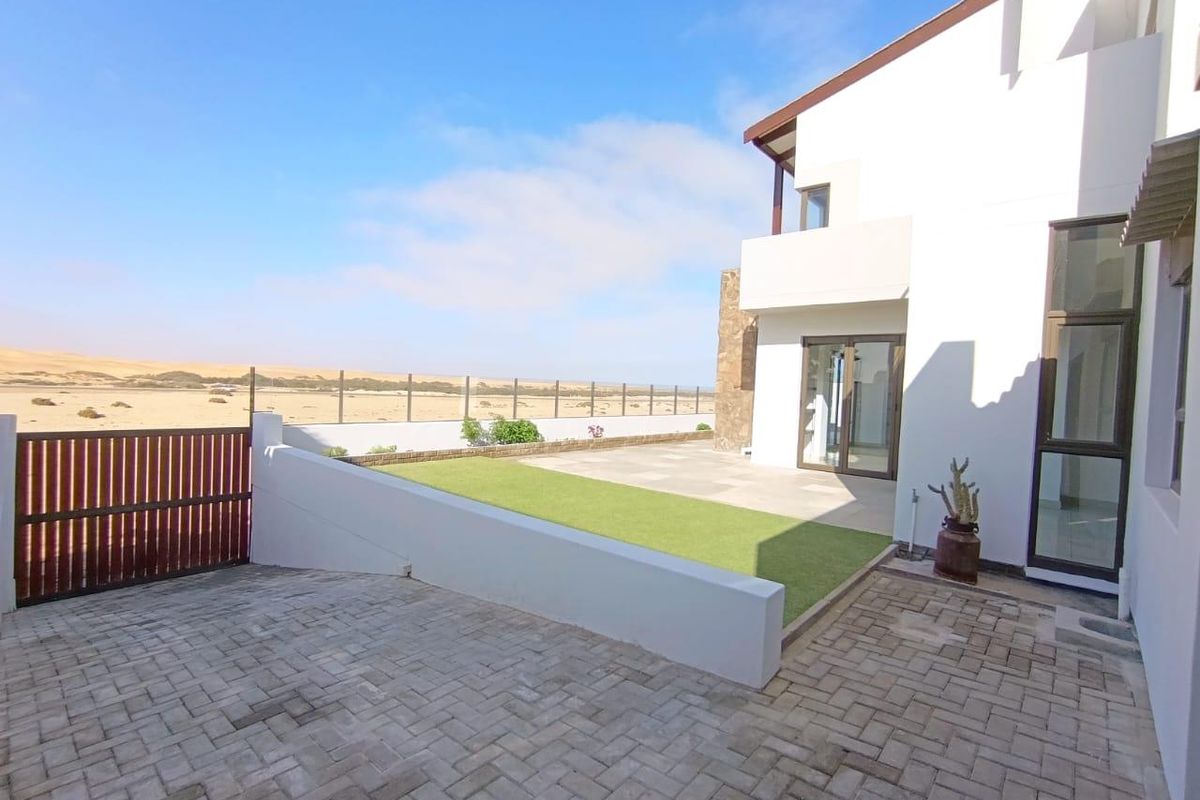 LUXURY FOR SALE | RIVERSIDE, KRAMERSDORF – SWAKOPMUND - Photo 3