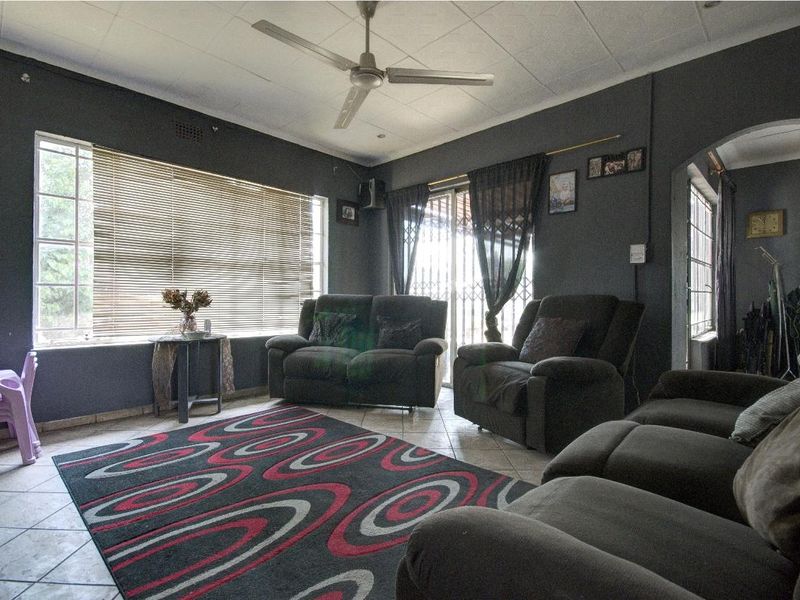 Investment opportunity or Multi family commune - Photo 6