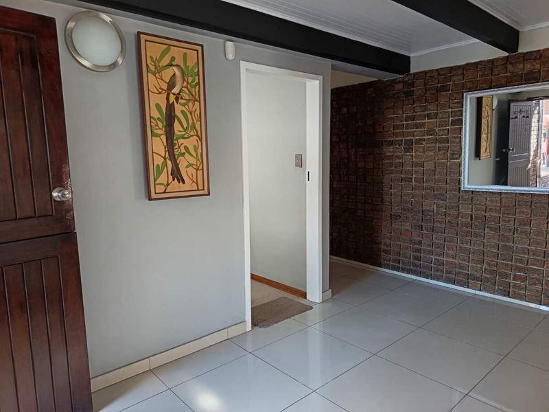 Large Family Home in the heart of Brackenhurst for sale - Photo 4