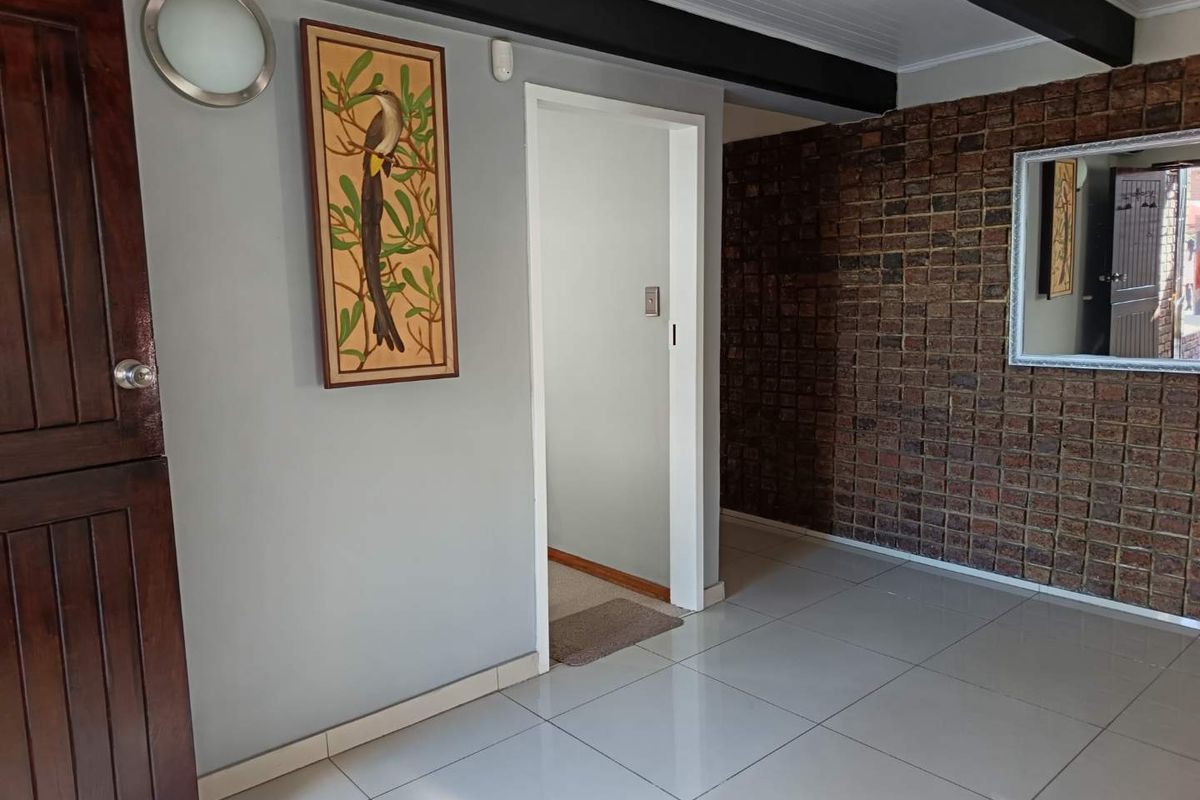 Large Family Home in the heart of Brackenhurst for sale - Photo 4