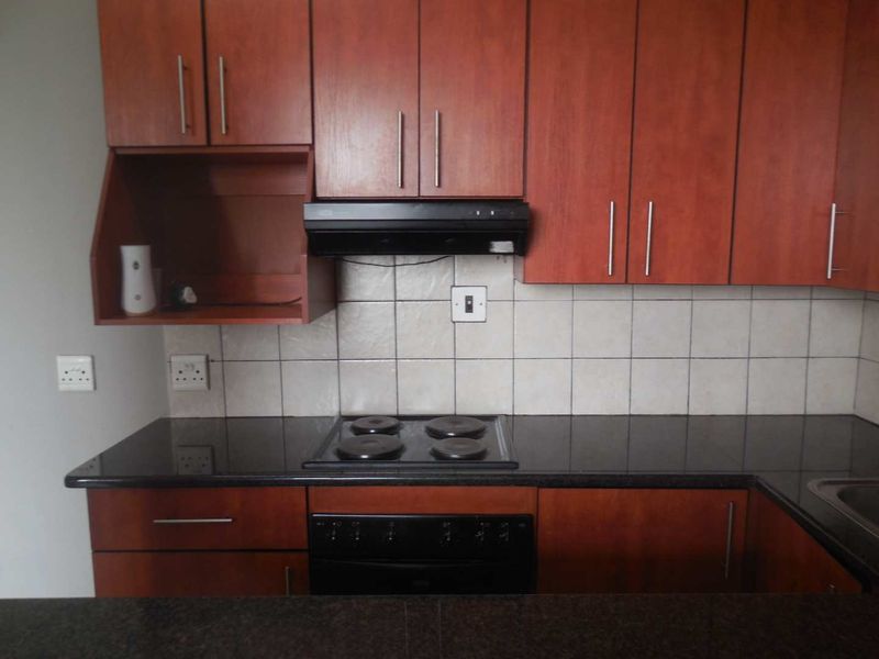 1 Bedroom Apartment in La Montagne - Photo 4