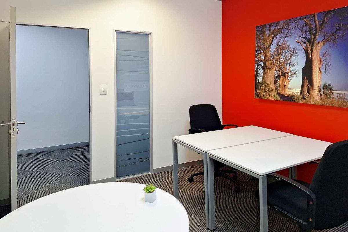 Fully serviced private office space for you and your team in HQ Nelspruit - Photo 2