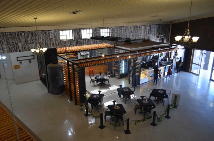 Property #2557109, Mixed Use Rental Monthly in Southern Industrial Area