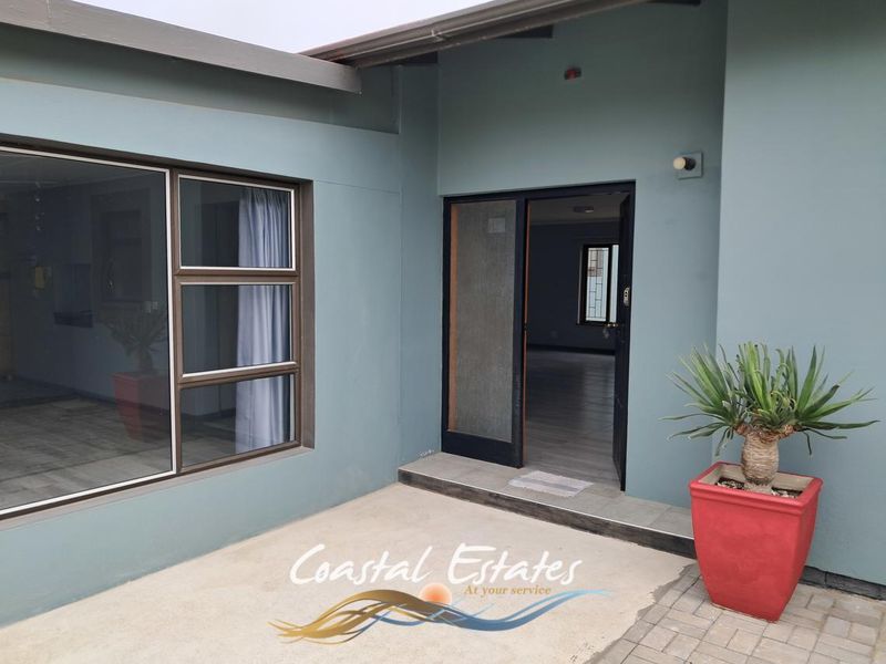 Three bedroom House in Venetta with Flatlet - Photo 4