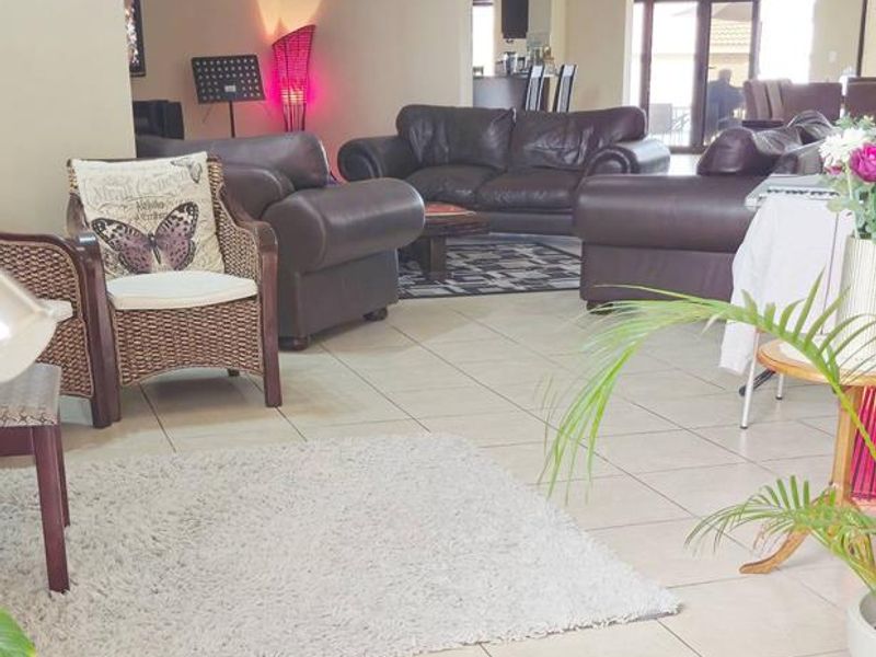 Walvis bay- For Sale- N$8 950 000 - Photo 5