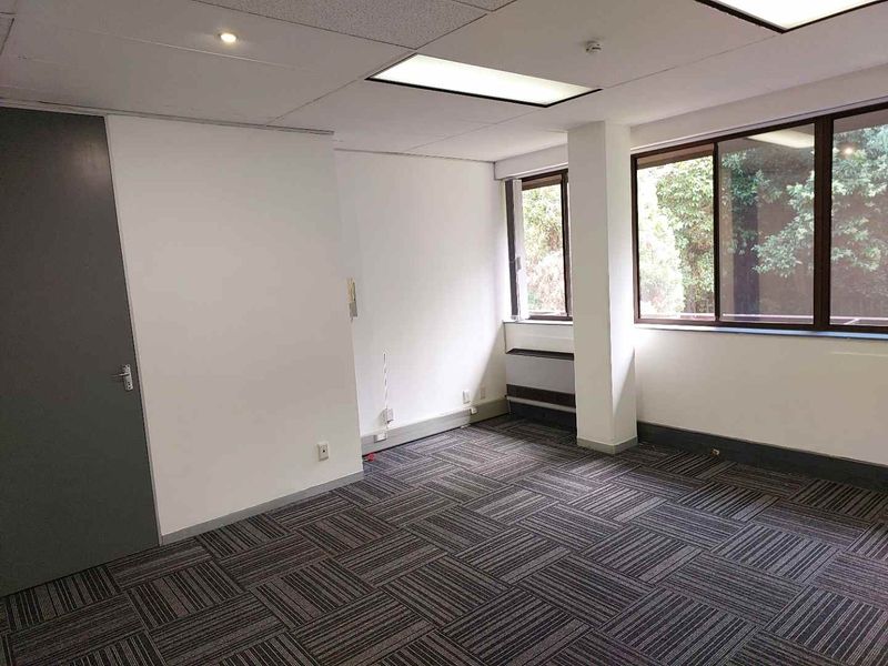 OFFICE SPACE TO RENT IN PARKTOWN - Photo 9